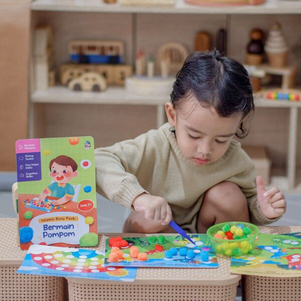 Promo Bundling Busy Pack Bermain Kancing dan Pompom (MyBunayya)