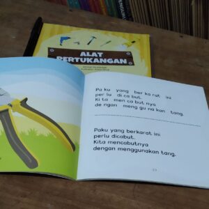 Serial Buku Cerita Per Suku Kata (1 buku Jalan-jalan dan Alat Pertukangan) (Pinisi)